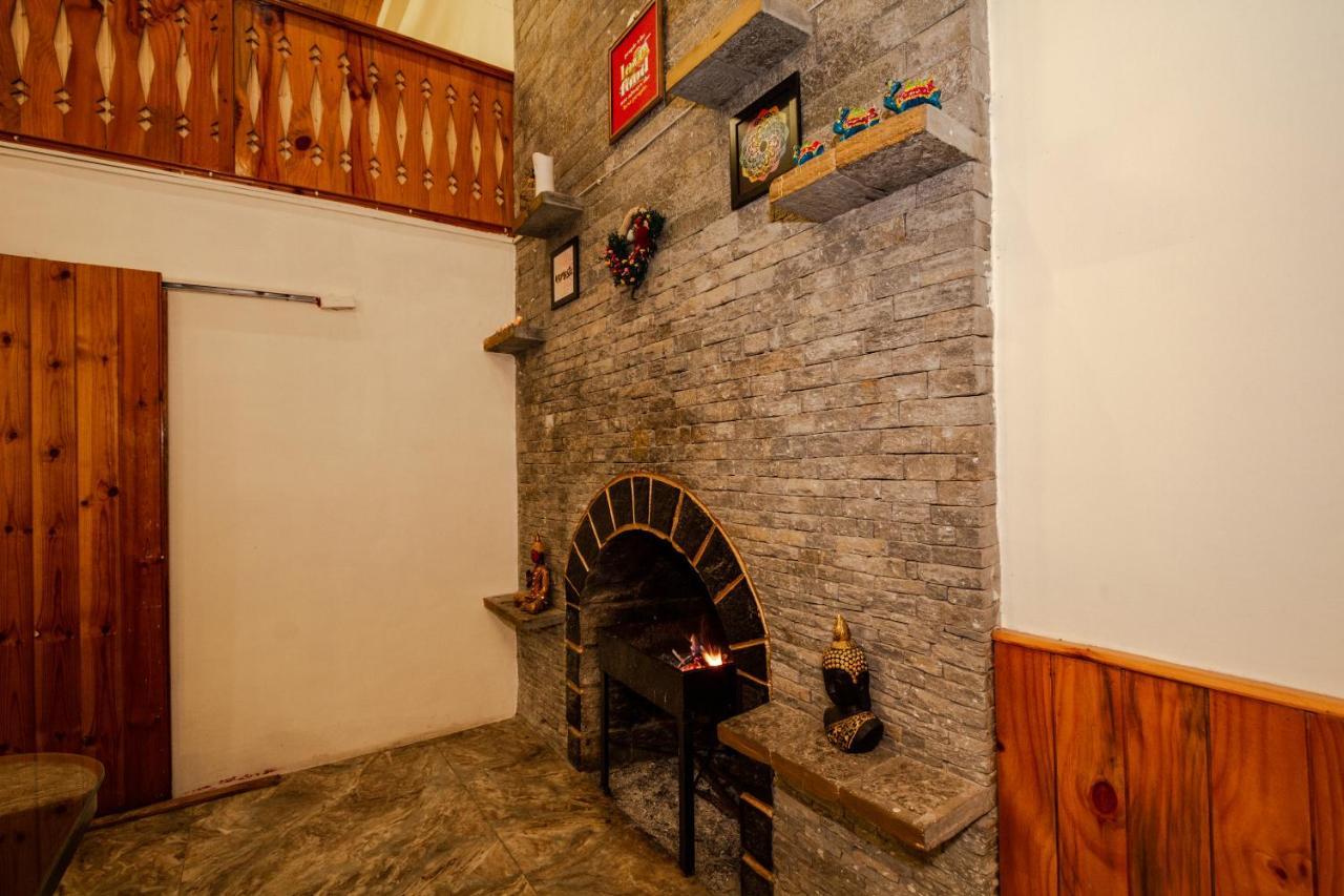 Tales N Trails Hotel Vashist Luaran gambar