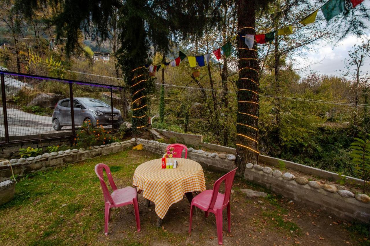 Tales N Trails Hotel Vashist Luaran gambar